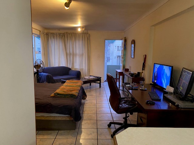 1 Bedroom Property for Sale in Table View Western Cape